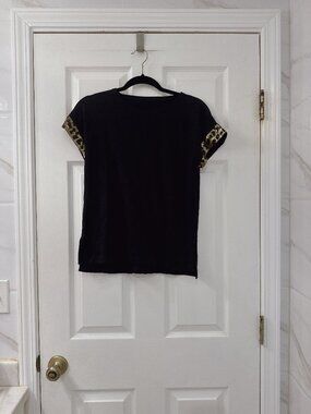 NWOT Sfera Tee with Sequin Sleeves